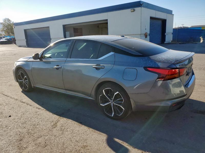 1N4BL4CV2PN312015 - 2023 NISSAN ALTIMA SR GRAY photo 2