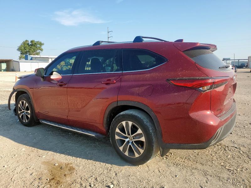 5TDGZRAH9NS118825 - 2022 TOYOTA HIGHLANDER XLE Qırmızı foto 2