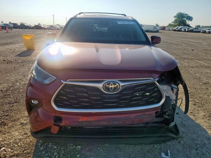5TDGZRAH9NS118825 - 2022 TOYOTA HIGHLANDER XLE Qırmızı foto 5