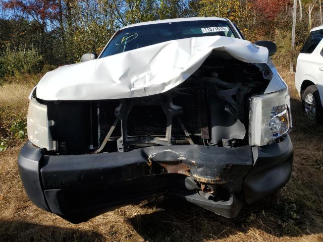 1GCEC14X67Z598868 - 2007 CHEVROLET SILVERADO C1500 CLASSIC WHITE photo 5