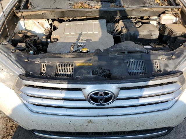 5TDZK3EH0DS134138 - 2013 TOYOTA HIGHLANDER BASE Ақ фото 12