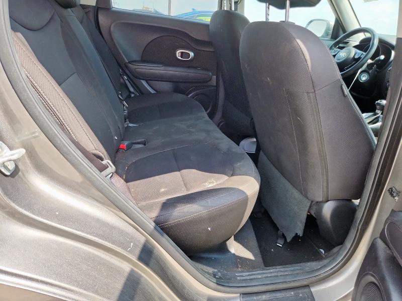 KNDJN2A2XK7693512 - 2019 KIA SOUL Серый фото 10