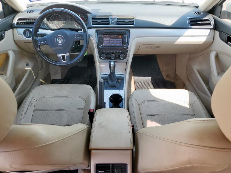 1VWBH7A35DC135348 - 2013 VOLKSWAGEN PASSAT SE WHITE photo 8