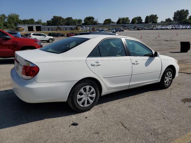 4T1BE32K45U007619 - 2005 TOYOTA CAMRY LE თეთრი ფოტო 3