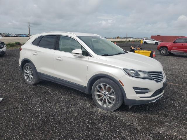 5LMCJ1A94FUJ19967 - 2015 LINCOLN MKC WHITE photo 4