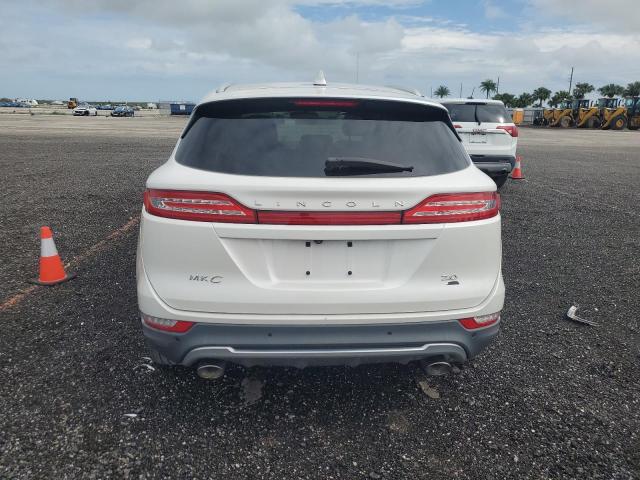 5LMCJ1A94FUJ19967 - 2015 LINCOLN MKC WHITE photo 6