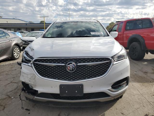 5GAEVCKW5KJ249872 - 2019 BUICK ENCLAVE AVENIR WHITE photo 5