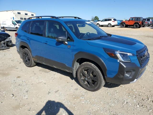 JF2SKAMC6NH415024 - 2022 SUBARU FORESTER WILDERNESS BLUE photo 4