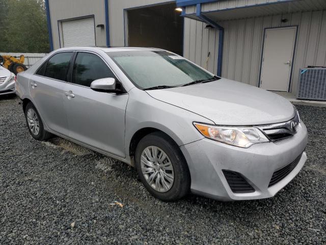 4T1BF1FK4EU354430 - 2014 TOYOTA CAMRY L SILVER photo 4