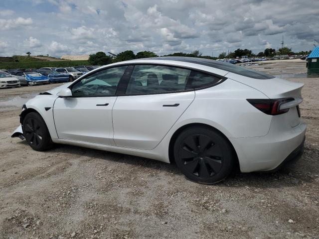 5YJ3E1EA4RF733219 - 2024 TESLA MODEL 3 Ақ фото 2