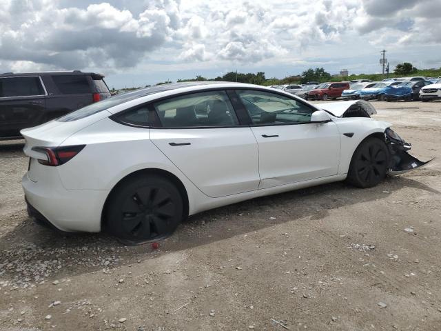 5YJ3E1EA4RF733219 - 2024 TESLA MODEL 3 Ақ фото 3