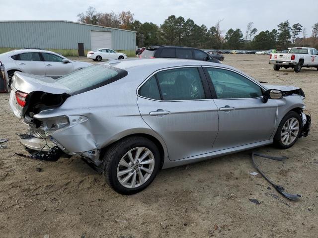 4T1C11AK4NU642278 - 2022 TOYOTA CAMRY LE GRAY photo 3