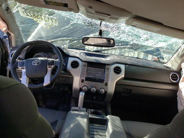 5TFRM5F1XFX090802 - 2015 TOYOTA TUNDRA DOUBLE CAB SR/SR5 GRAY photo 8