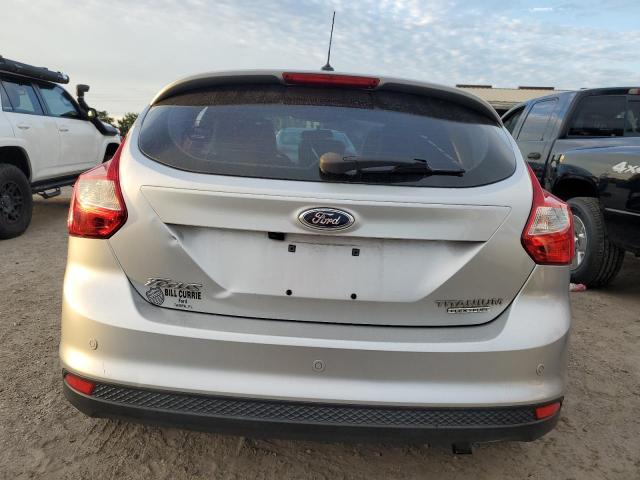 1FADP3N22EL268763 - 2014 FORD FOCUS TITANIUM SILVER photo 6