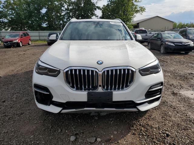 5UXCR6C58KLL11303 - 2019 BMW X5 XDRIVE40I WHITE photo 5
