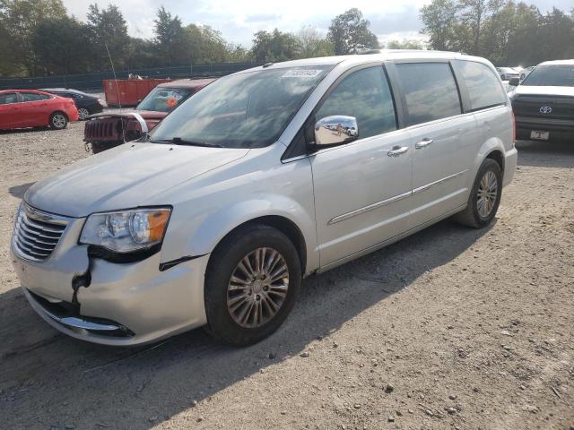 2A4RR6DGXBR610398 - 2011 CHRYSLER TOWN & COU LIMITED SILVER photo 1