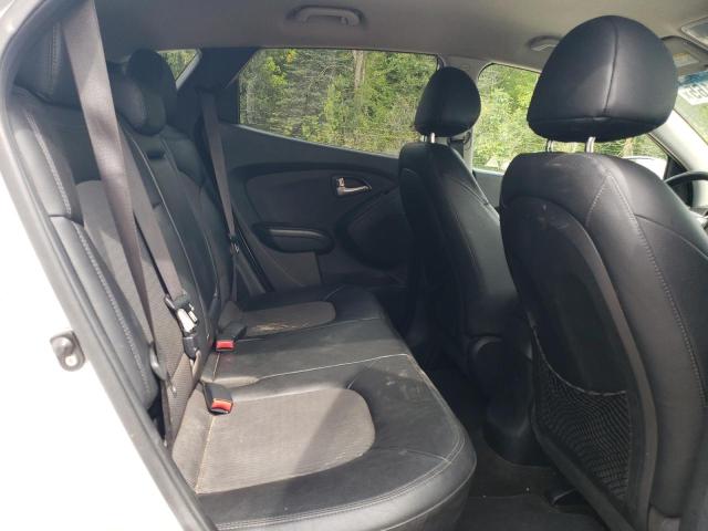 KM8JU3AC2CU468839 - 2012 HYUNDAI TUCSON GLS SILVER photo 11