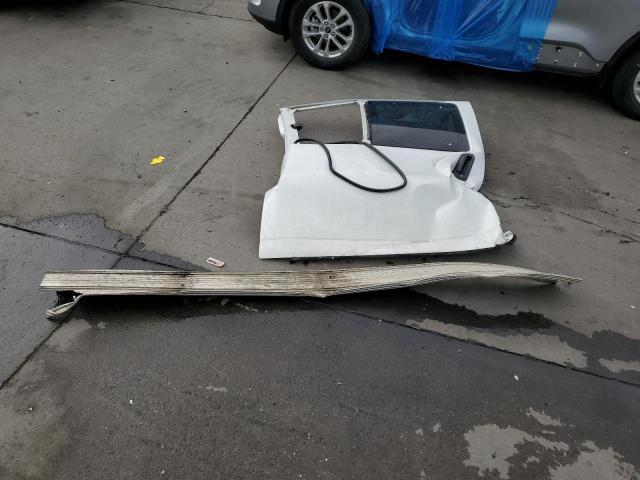 1GA2GYDG1A1136684 - 2010 CHEVROLET EXPRESS G3 LT WHITE photo 13