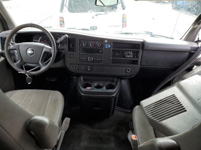 1GA2GYDG1A1136684 - 2010 CHEVROLET EXPRESS G3 LT WHITE photo 8