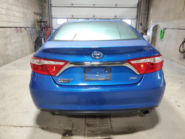 4T1BF1FK1HU796313 - 2017 TOYOTA CAMRY LE BLUE photo 6