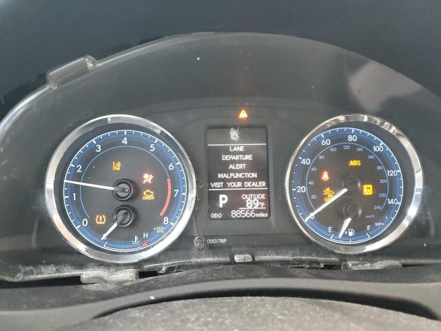 2T1BURHE5HC772464 - 2017 TOYOTA COROLLA L WHITE photo 9