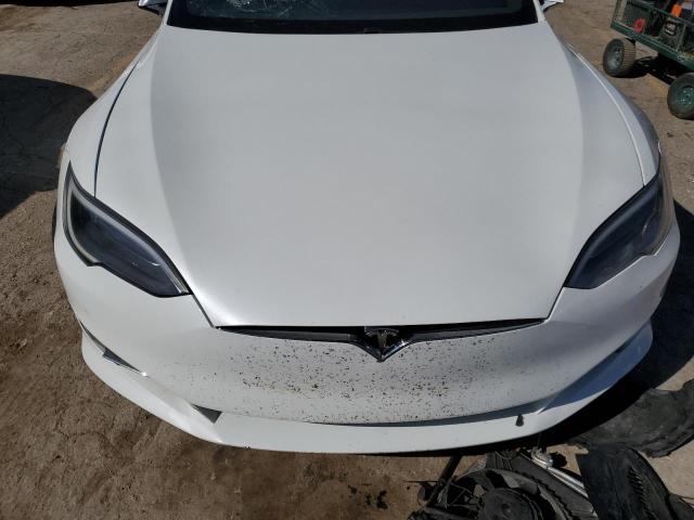 5YJSA1E24JF247563 - 2018 TESLA MODEL S 白色 照片 11