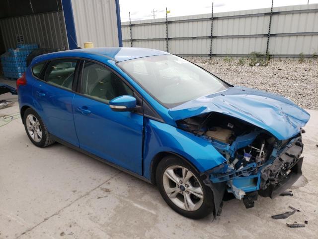 1FADP3K27EL404311 - 2014 FORD FOCUS SE BLUE photo 4