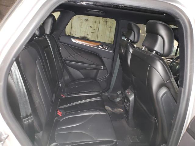 5LMCJ3D9XKUL16336 - 2019 LINCOLN MKC RESERVE SILVER photo 11