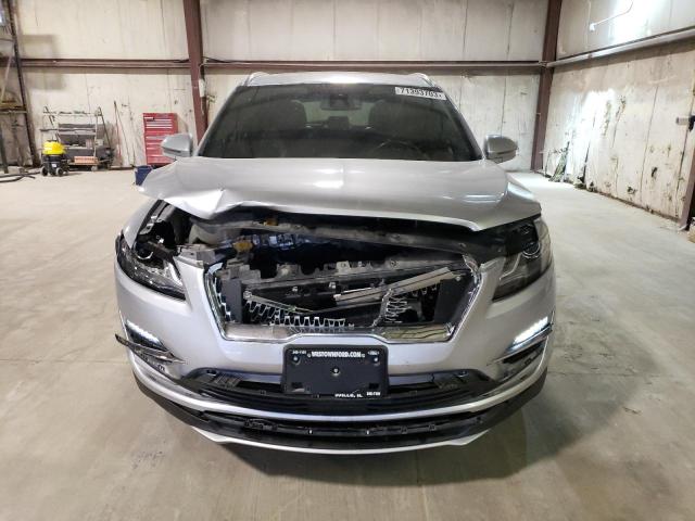 5LMCJ3D9XKUL16336 - 2019 LINCOLN MKC RESERVE SILVER photo 5