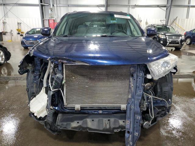 5TDBK3EH7CS121371 - 2012 TOYOTA HIGHLANDER BASE Blau Foto 5