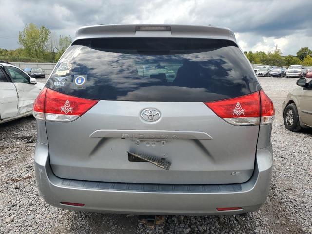 5TDKK3DC9DS380967 - 2013 TOYOTA SIENNA LE SILVER photo 6