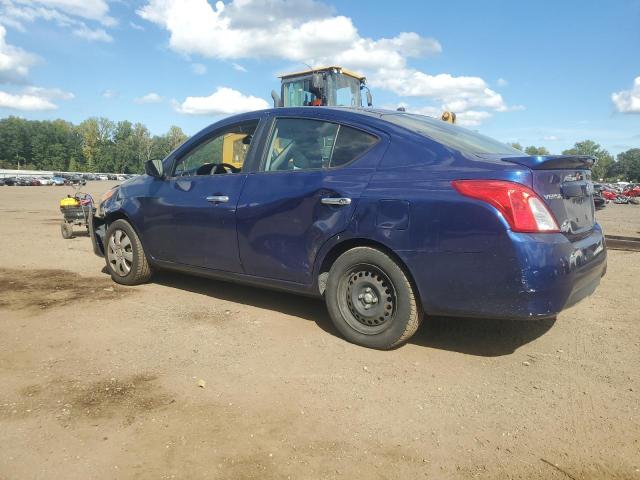 3N1CN7AP3JL802813 - 2018 NISSAN VERSA S BLUE photo 2