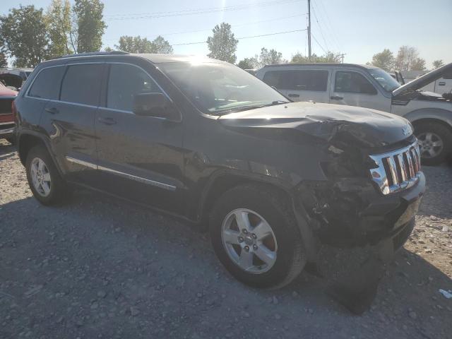 1J4RR4GG2BC572223 - 2011 JEEP GRAND CHEROKEE LAREDO Czarny zdjęcie 4