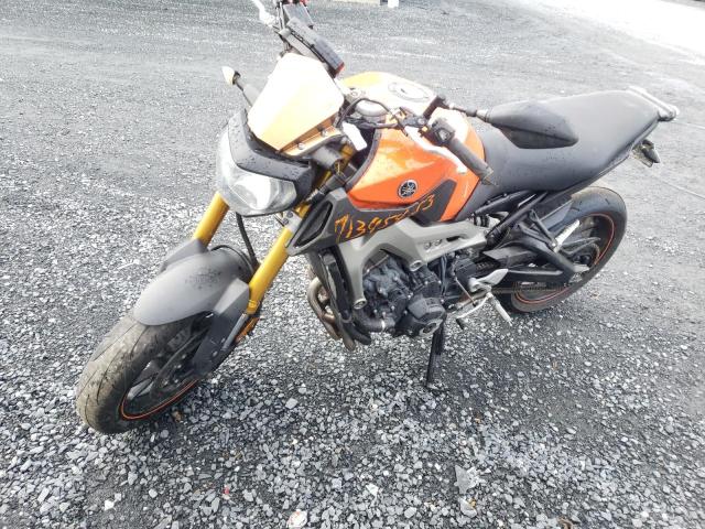 JYARN33N3EA000444 - 2014 YAMAHA FZ09 ORANGE photo 2