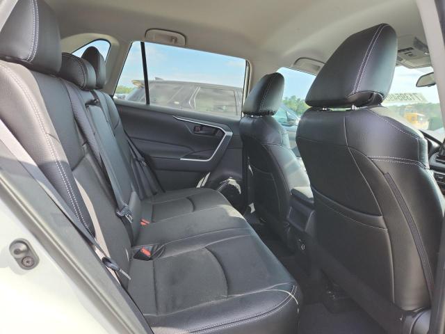 2T3H1RFV0MC151320 - 2021 TOYOTA RAV4 LE WHITE photo 11