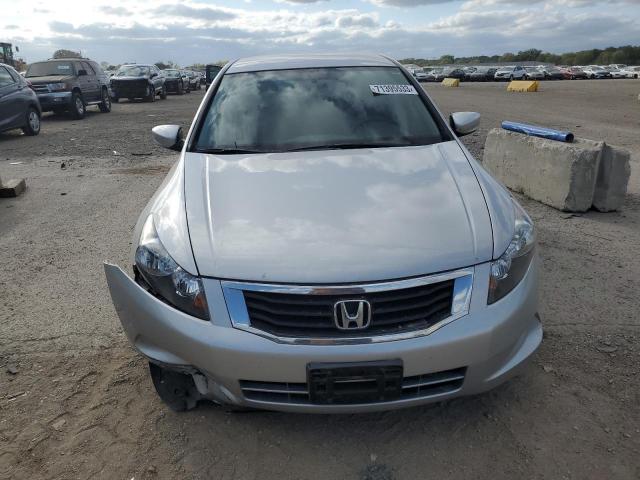 1HGCP2F35AA111369 - 2010 HONDA ACCORD LX WHITE photo 5