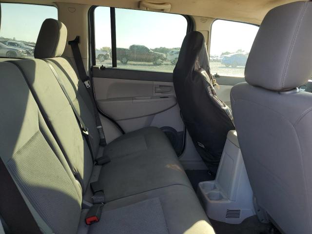 1J8GP28K08W153314 - 2008 JEEP LIBERTY SPORT SILVER photo 11