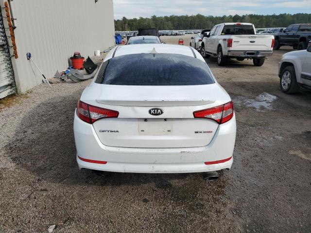 5XXGR4A63DG131409 - 2013 KIA OPTIMA SX WHITE photo 6