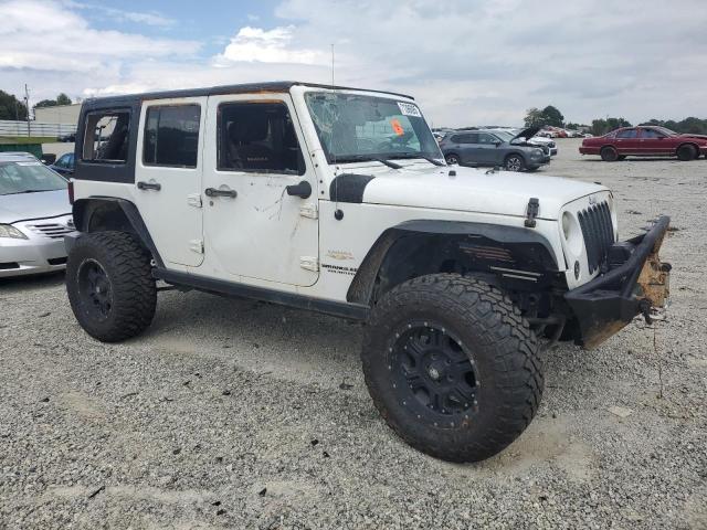 1C4BJWEG4EL234016 - 2014 JEEP WRANGLER U SAHARA Ağ foto 4