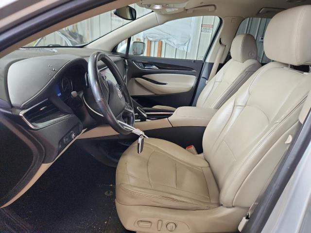 5GAEVAKW0LJ180708 - 2020 BUICK ENCLAVE ESSENCE Silber Foto 7