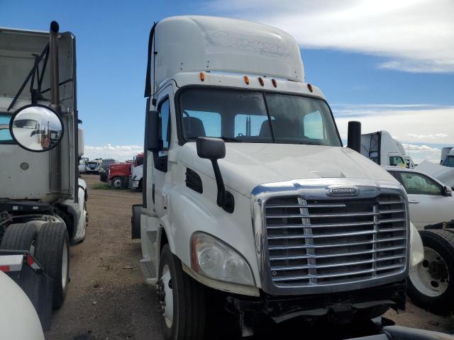 2015 FREIGHTLINER CASCADIA, 