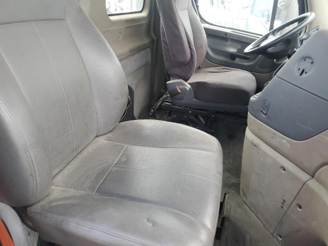 3AKBGADV6FSGU9440 - 2015 FREIGHTLINER CASCADIA WHITE photo 6