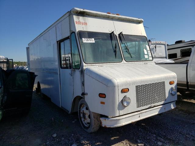 4UZAAMC634CM96680 - 2004 FREIGHTLINER CHASSIS M LINE WALK-IN VAN WHITE photo 4