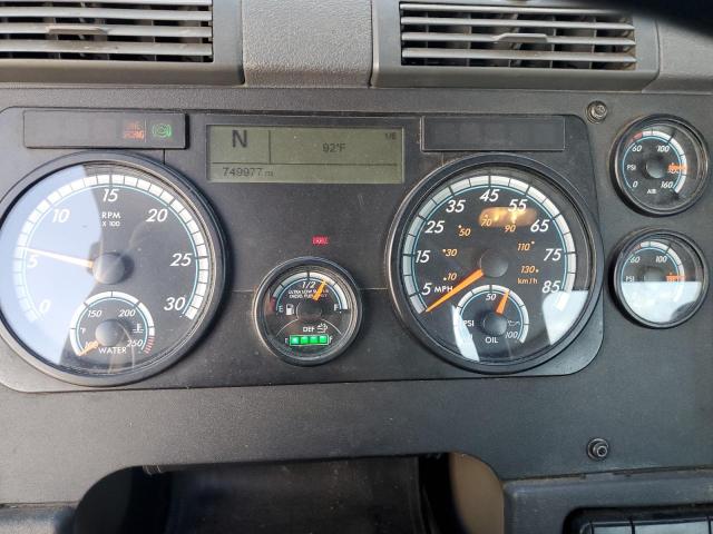 3AKBGADV1GSHB2411 - 2016 FREIGHTLINER CASCADIA 1 WHITE photo 8