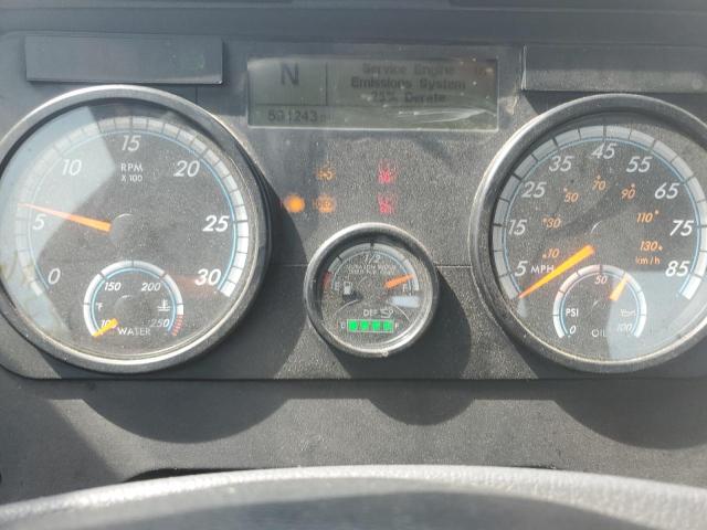 3AKBGADV8GSHB2518 - 2016 FREIGHTLINER CASCADIA 1 WHITE photo 8