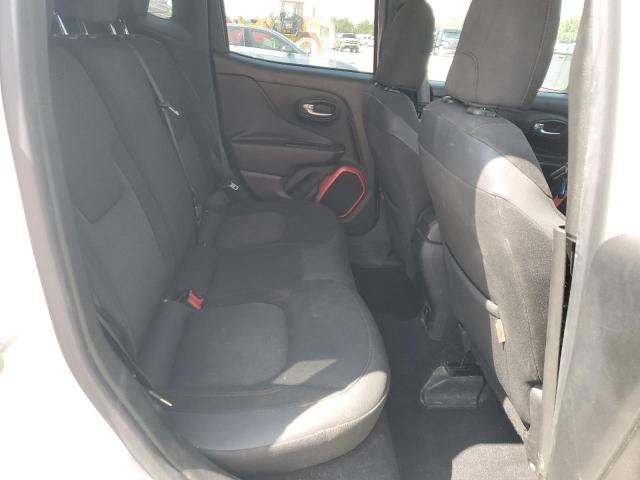 ZACCJBCTXGPC72653 - 2016 JEEP RENEGADE TRAILHAWK WHITE photo 10