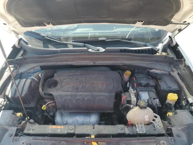 ZACCJBCTXGPC72653 - 2016 JEEP RENEGADE TRAILHAWK WHITE photo 11