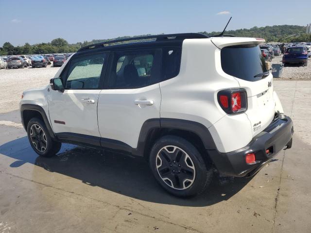 ZACCJBCTXGPC72653 - 2016 JEEP RENEGADE TRAILHAWK WHITE photo 2