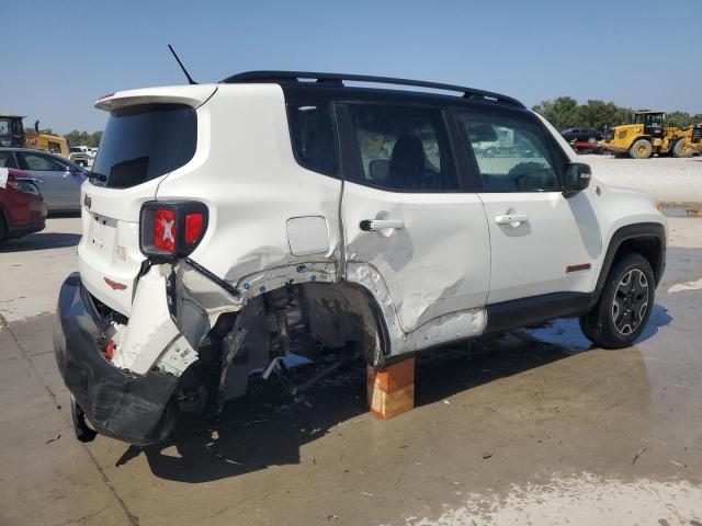ZACCJBCTXGPC72653 - 2016 JEEP RENEGADE TRAILHAWK WHITE photo 3