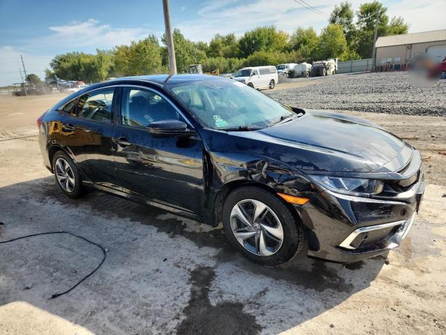 2HGFC2F68KH567632 - 2019 HONDA CIVIC LX 黑色 照片 4